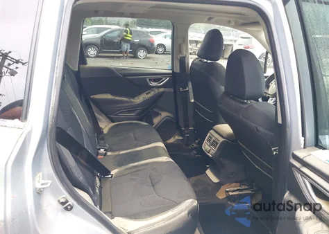 2022 Subaru Forester Premium z USA, uszkodzony, nr VIN JF2SKAEC1NH418248